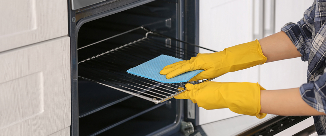 5 Oven Cleaning Hacks You Should Know