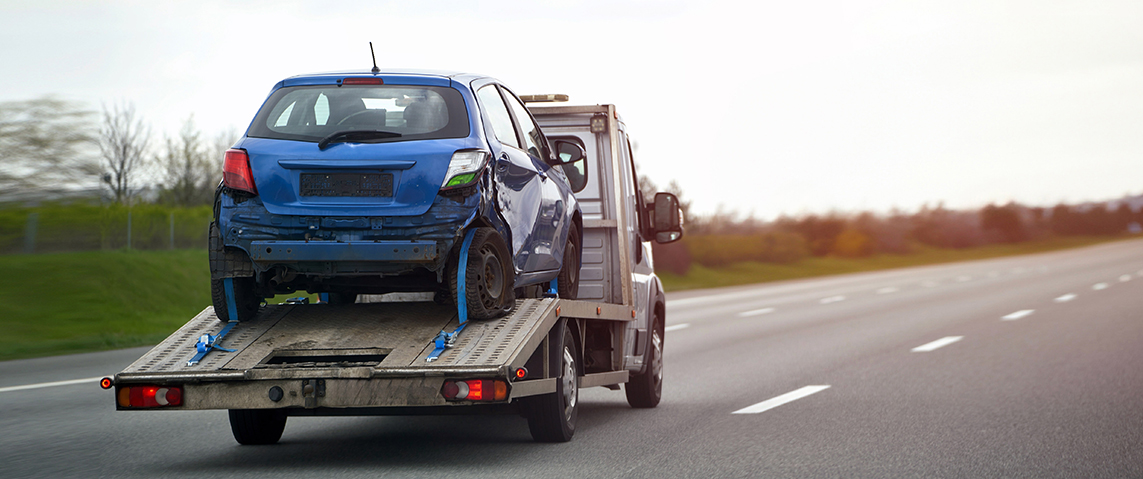 Car towing and breakdown recovery services after an accident